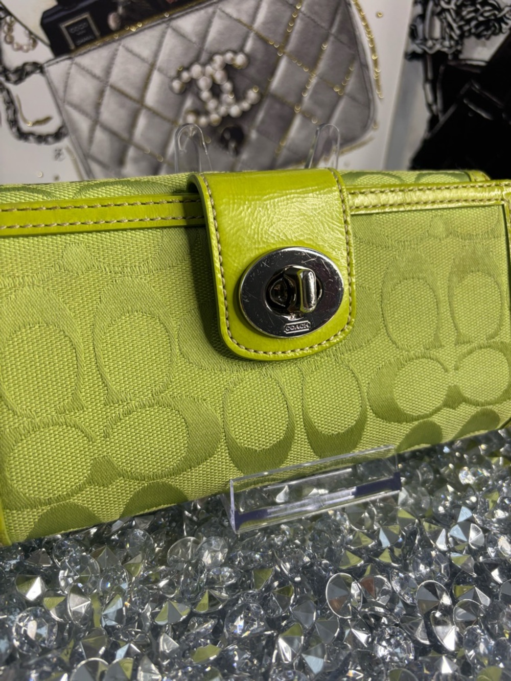 Coach y2k vintage Lime Green Signature Canvas Wallet with Turnlock NWOT - Picture 3 of 16